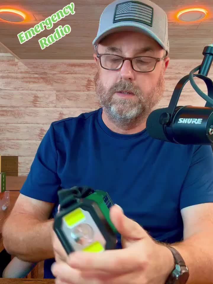 Survival Radio with 10,000 mAh Battery - Solar, Hand Crank & USB-C Charging - LED Torch, SOS Alert & Navigation | ribuella