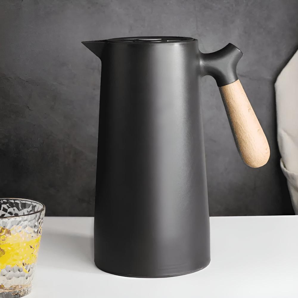 Stylish Insulated Beverage Carafe with Wooden Grip - 1L | ribuella