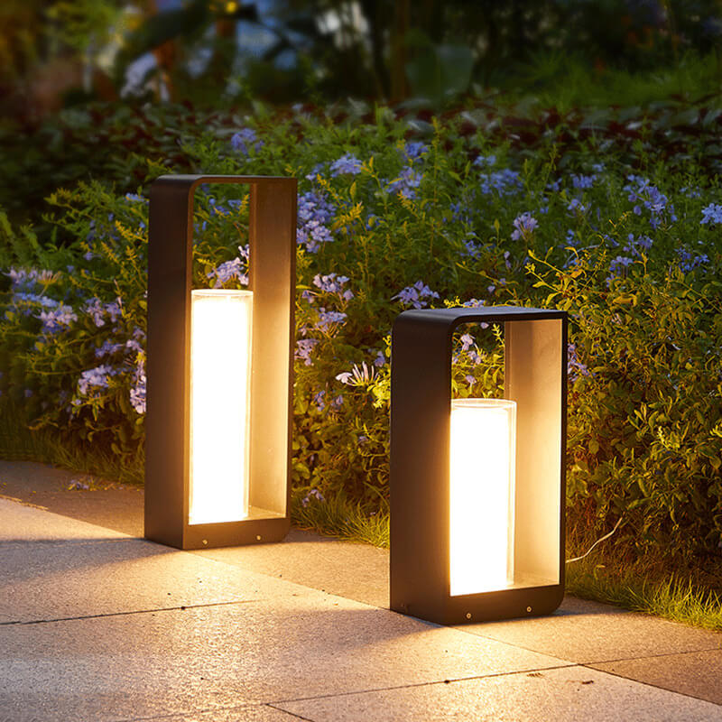 Nowoczesna zewnętrzna kwadratowa lampa LED — współczesny design, proste linie