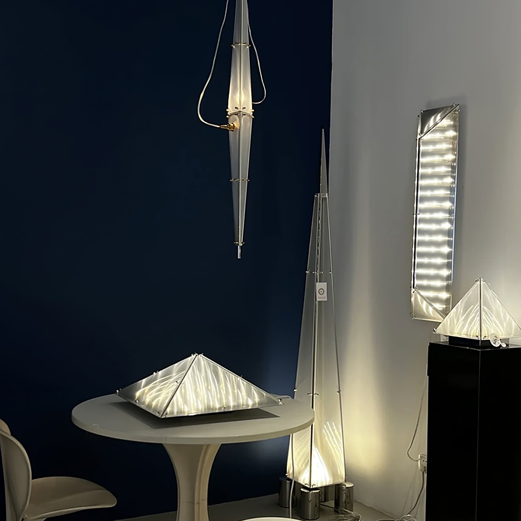 Fragment Table Lamp Modern Triangle Geometry Integrated Led Lighting
