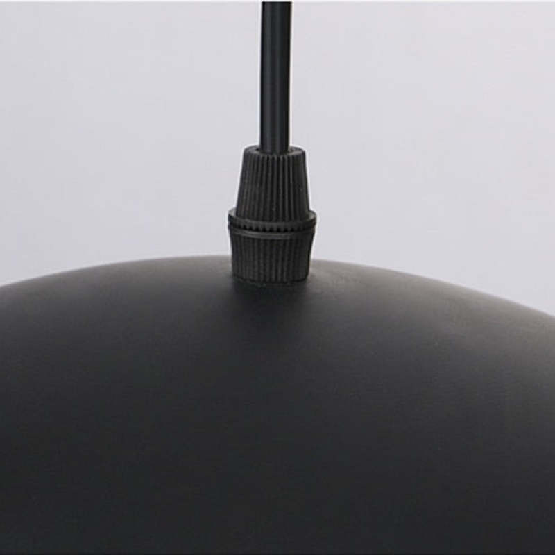 LumaNova svartvit LED-pendellampa med elegant silhuett