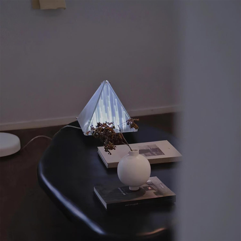 Fragment Table Lamp Modern Triangle Geometry Integrated Led Lighting