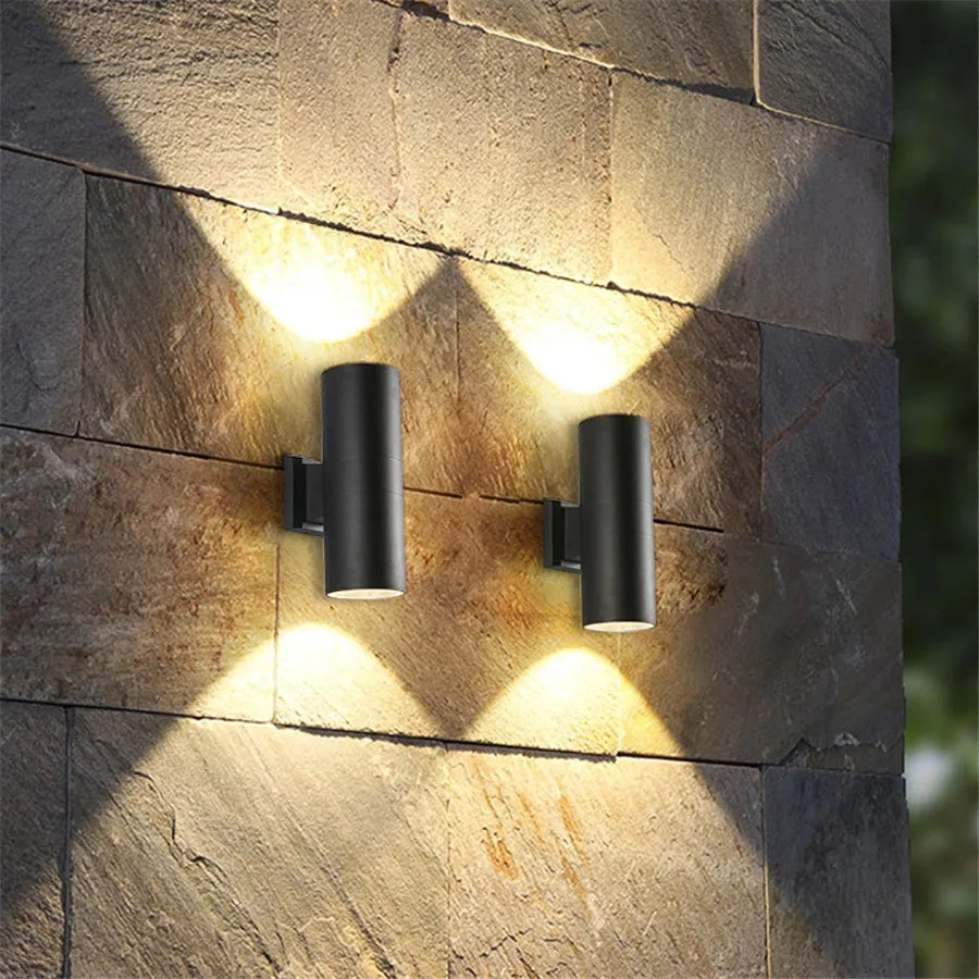 مصباح حائط خارجي عصري بتقنية LED — تصميم انسيابي