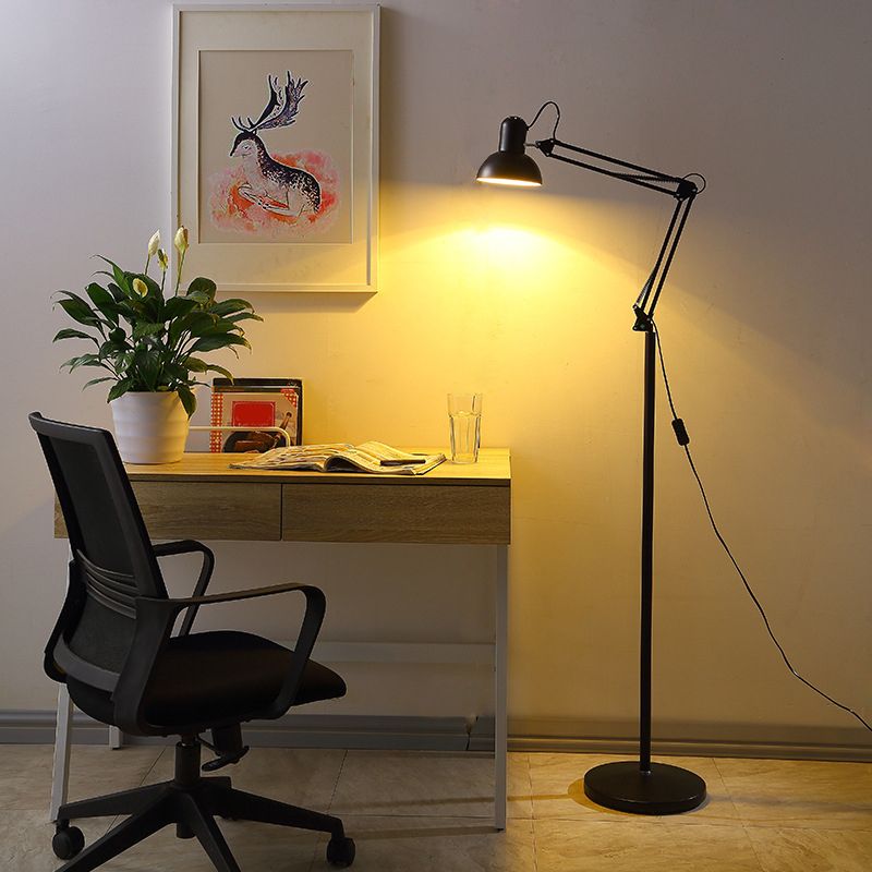 Lampadaire pliant Morandi en métal, disponible en plusieurs couleurs