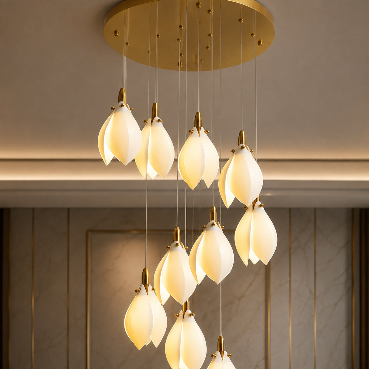 Plafonnier suspendu moderne en métal et céramique, compatible LED, de 7 à 64 lampes | ribuella