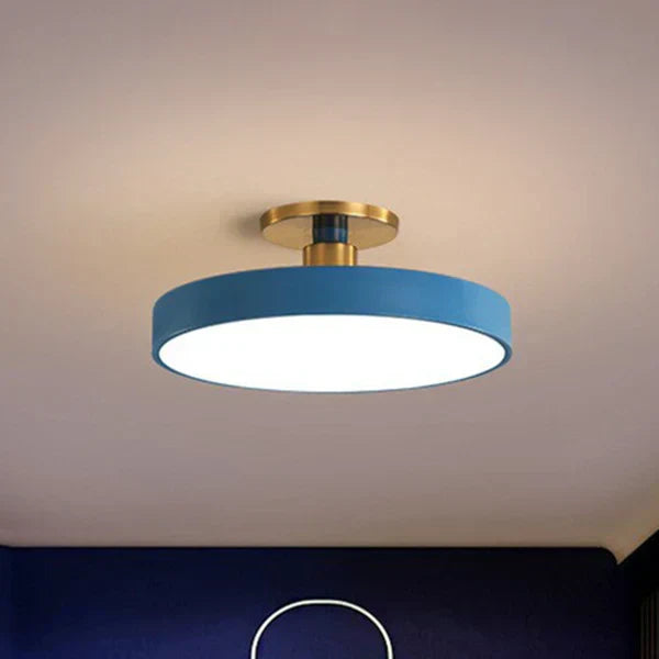 Nowoczesna minimalistyczna okrągła lampa sufitowa LED o czystej formie i równomiernym oświetleniu