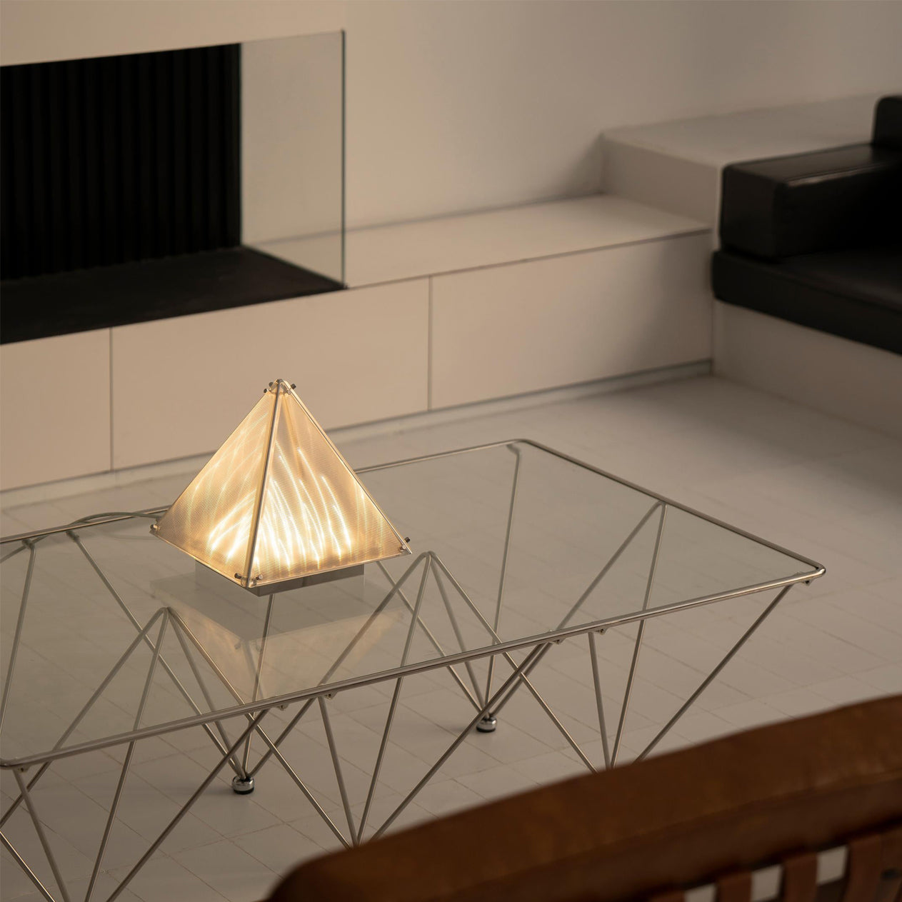Fragment Table Lamp Modern Triangle Geometry Integrated Led Lighting