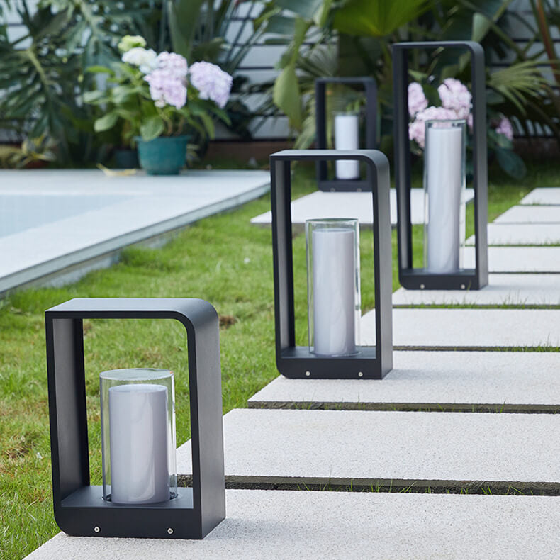 Nowoczesna zewnętrzna kwadratowa lampa LED — współczesny design, proste linie