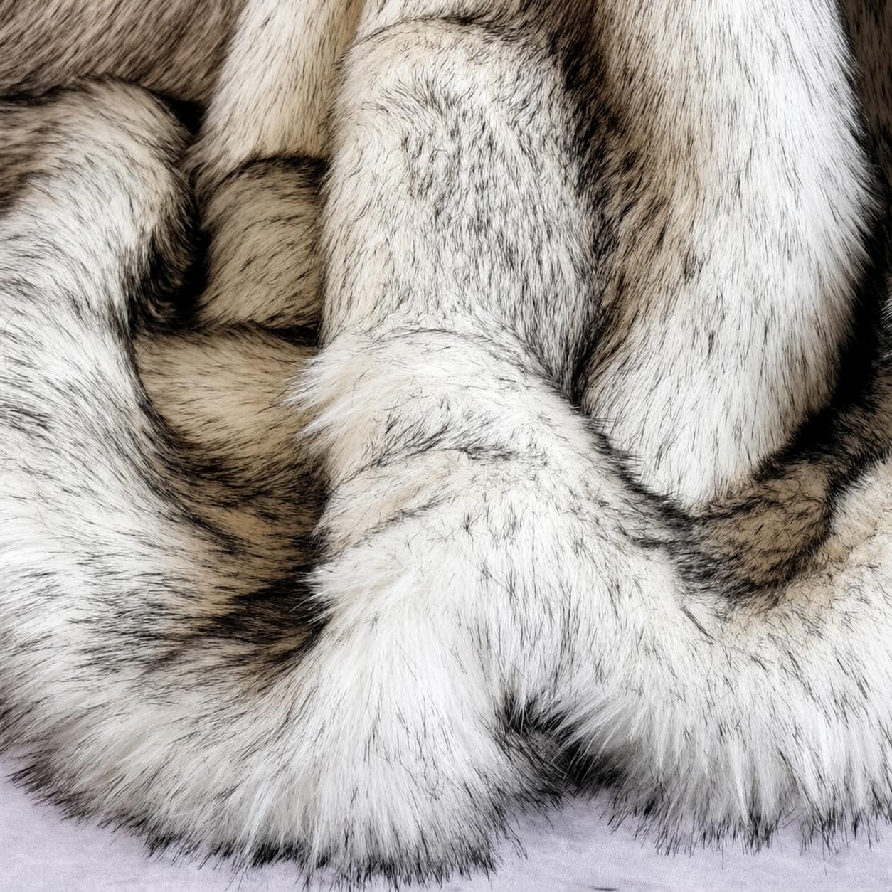 Luxury Faux Fur Throw Blanket Soft Plush Cover for Sofa Car Thickened Warm Winter Use | ribuella