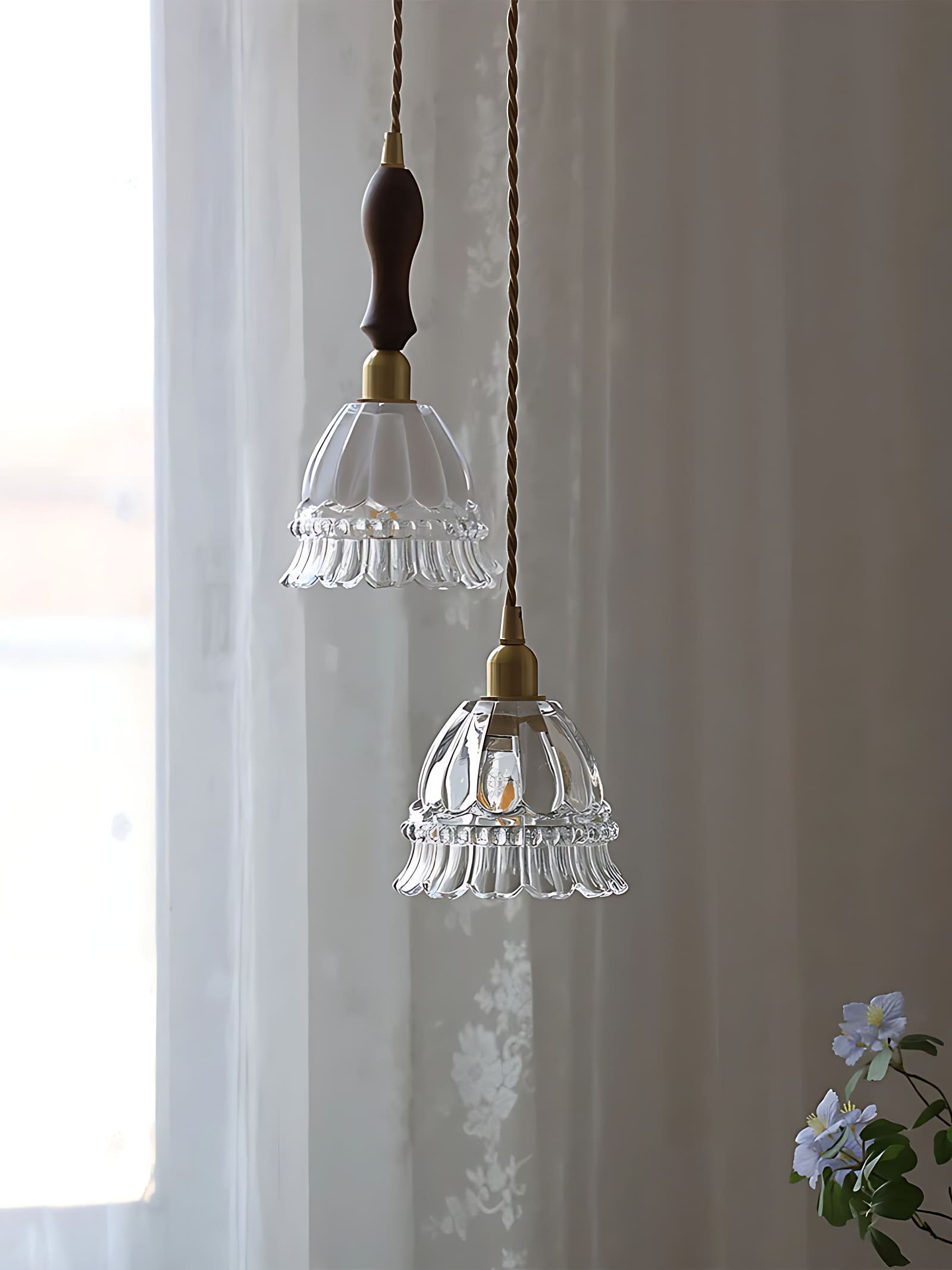 Glass Jellyfish Pendant Light M38, French Pastoral, Compact