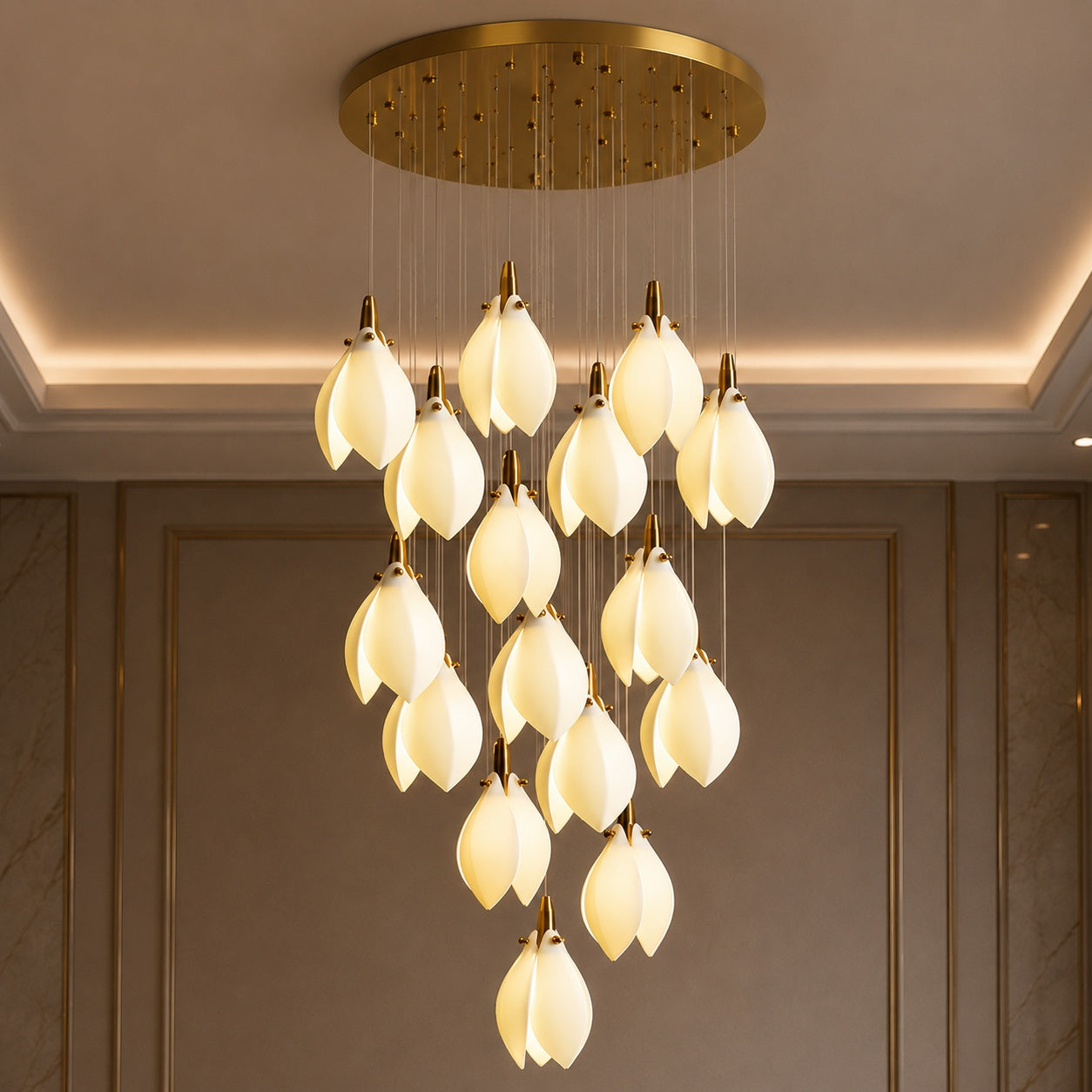 Plafonnier suspendu moderne en métal et céramique, compatible LED, de 7 à 64 lampes | ribuella