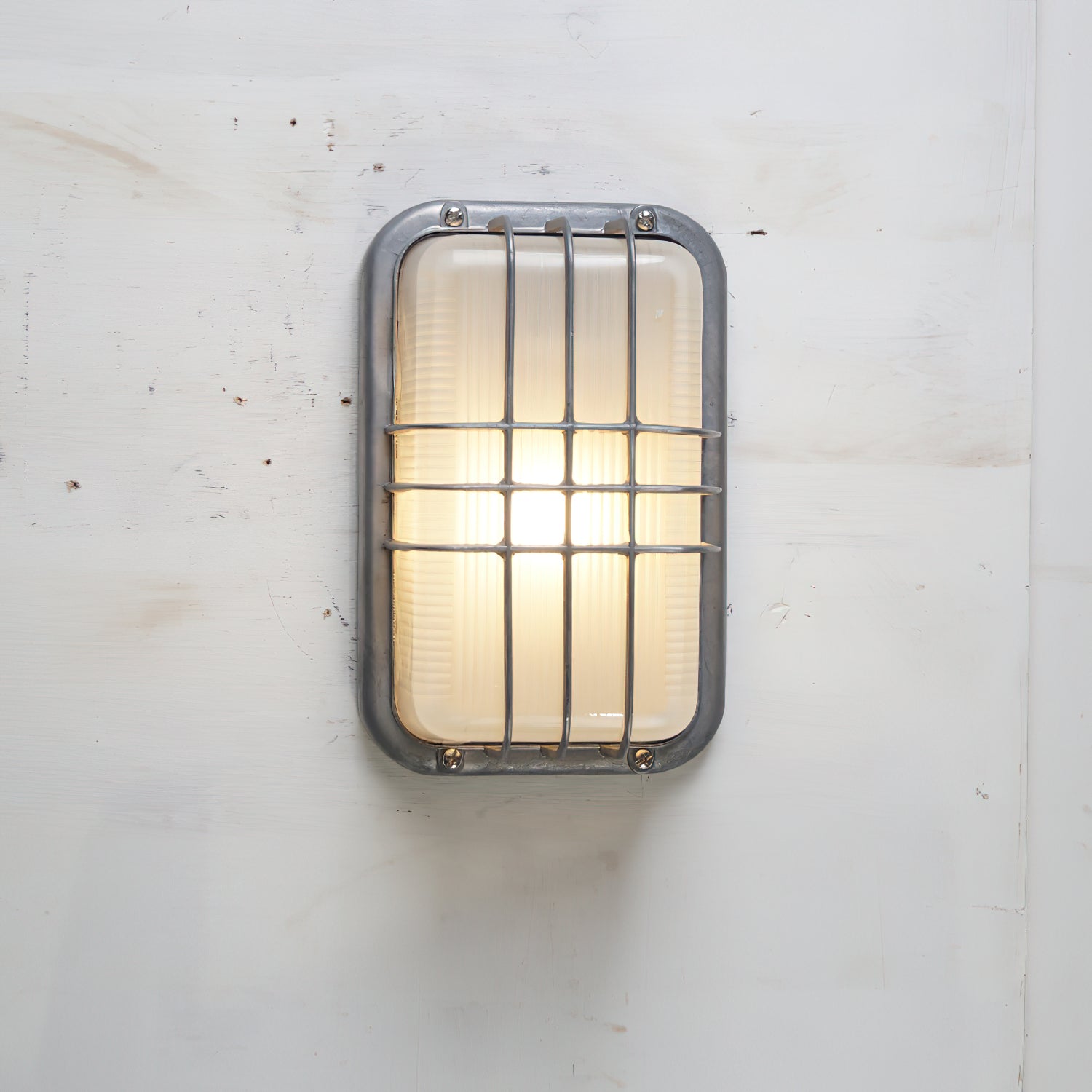 Garden Trading Chatham Outdoor Sconce - Wall Mount Frosted Diffuser
