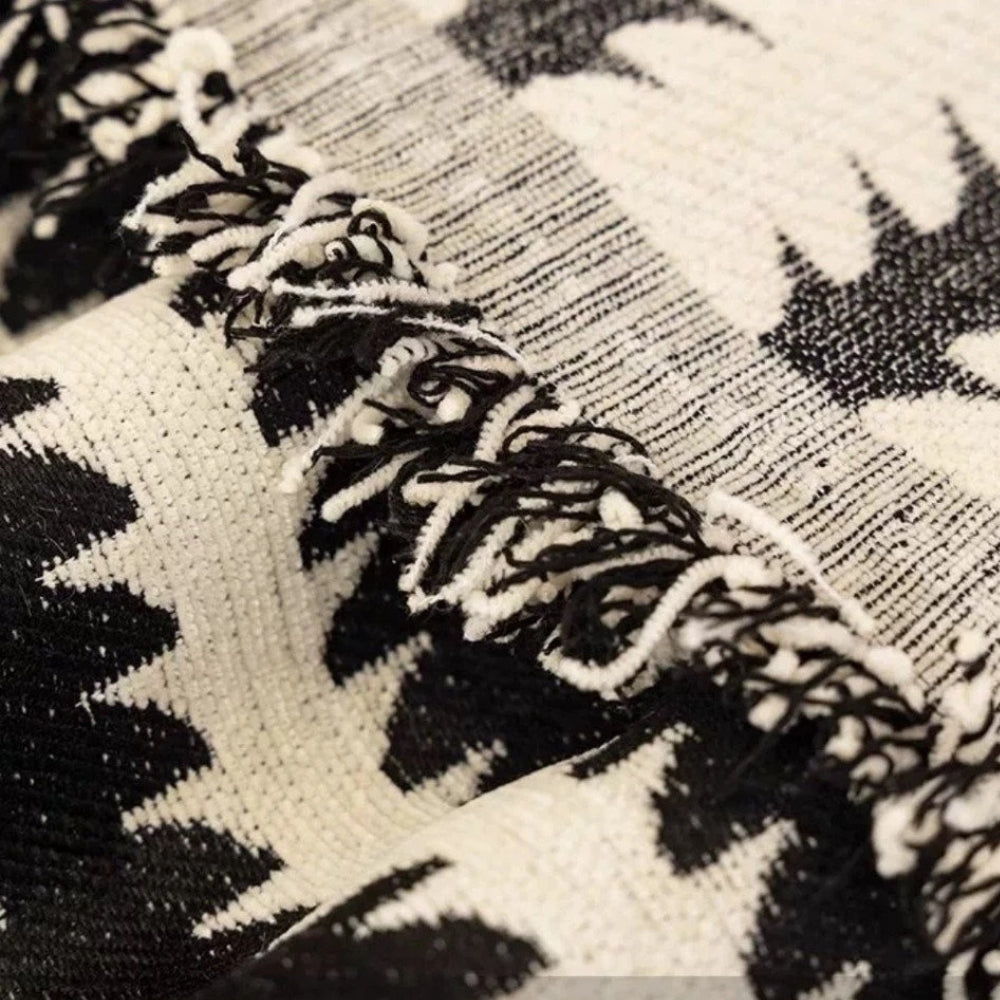 Plush Tufted Couch Cover - Textured Surface, Cozy Sofa Throw