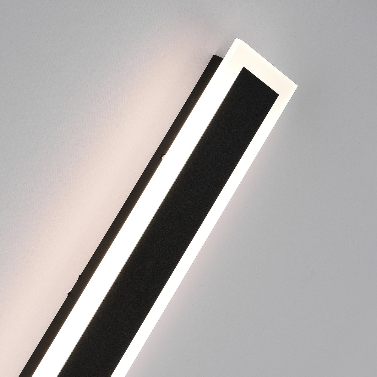 Vynn Linear Outdoor Wall Lamp, Matte Black Garden Light