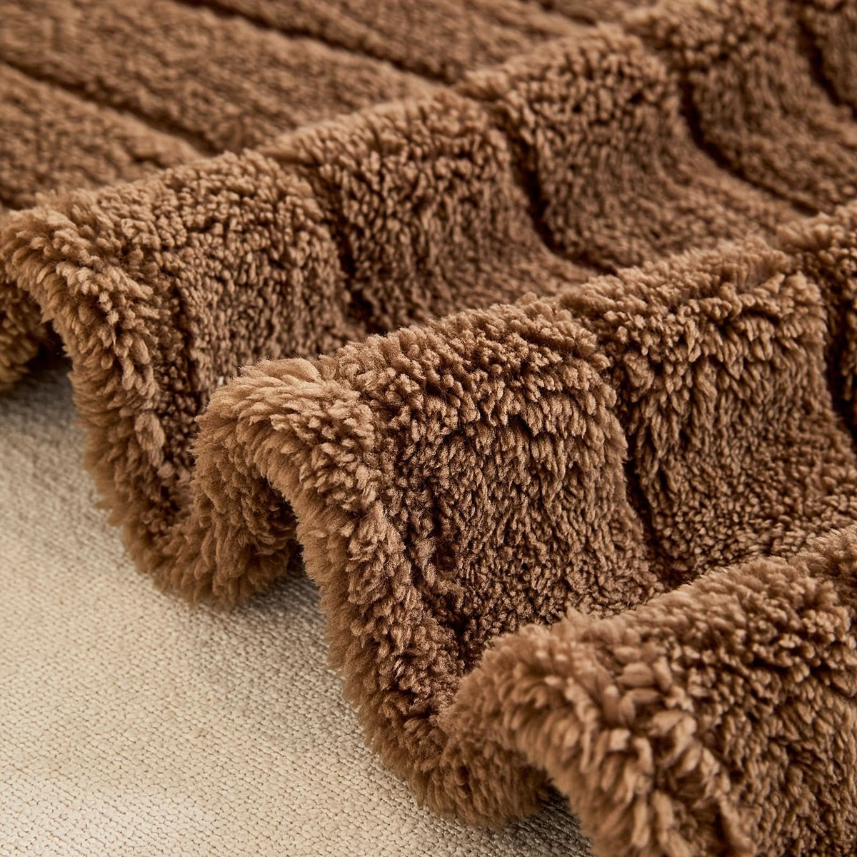 Plaid réversible en peluche pour canapé, utilisable toute l’année | ribuella