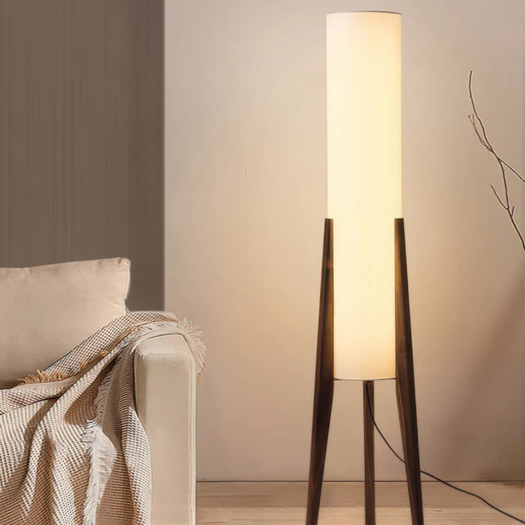 Lampadaire Brinwood en bois, ton naturel, finition noyer