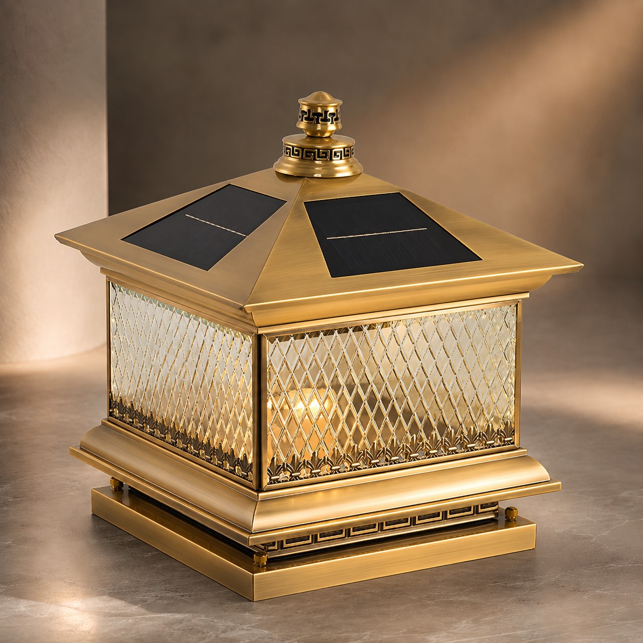 Moderne Solar-Gartenleuchten als Mastlampen aus Aluminium, LED, mit Fernbedienung und Diamantglas-Design | ribuella