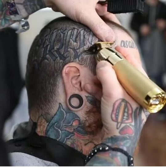 SharpEdge | Unlock effortless, pro-quality style anytime, anywhere | ribuella