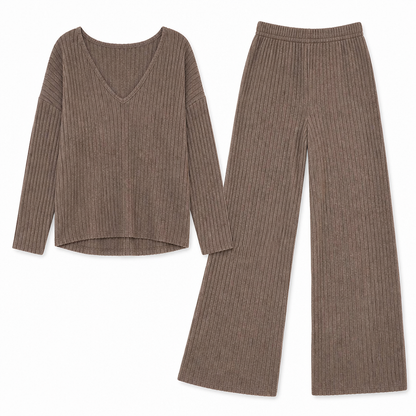 Serelis – Soft Ribbed V-Neck Lounge Set Featuring Wide-Leg Pants | ribuella