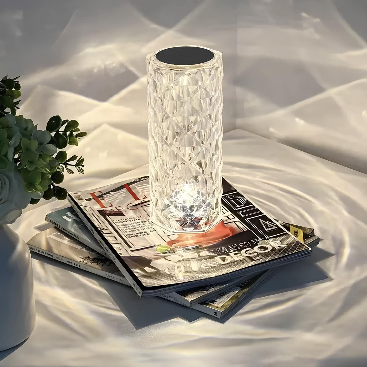LED-krystalbordlampe med 16 farveindstillinger, justerbar lysstyrke og fjernbetjening