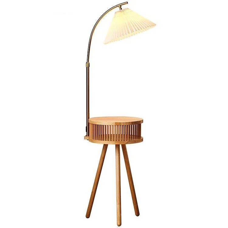 Drewniana łukowa lampa podłogowa LED Aurelia, ciepłe, miękkie światło w kącie pomieszczenia