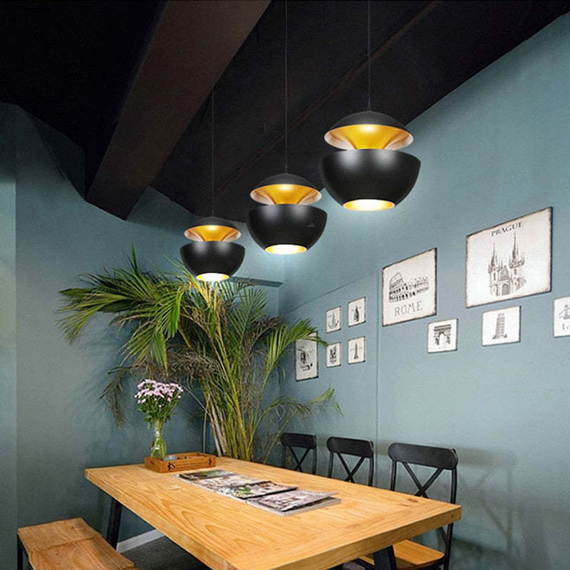 LumaNova svartvit LED-pendellampa med elegant silhuett