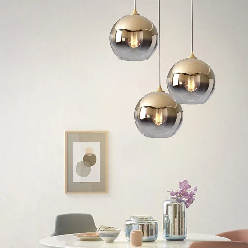 BlossomGlow rozenhanglamp met helder glazen kap en ombré-afwerking