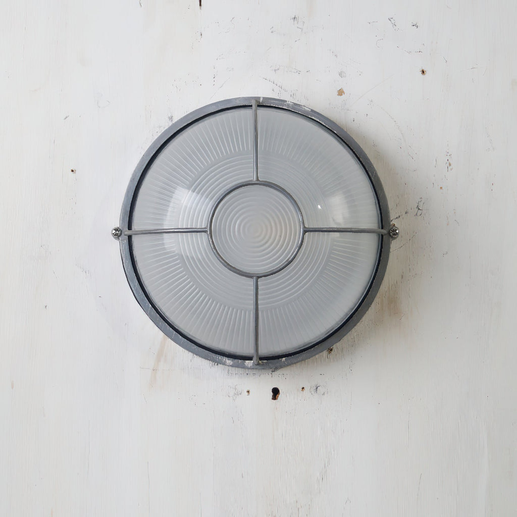 Garden Trading Chatham Outdoor Sconce - Wall Mount Frosted Diffuser