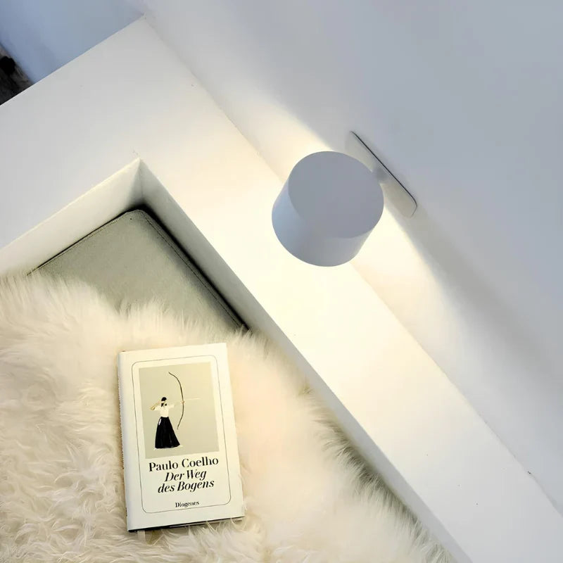 Magnetyczna bezprzewodowa lampa ścienna z regulacją jasności, ładowana, obracana o 360°