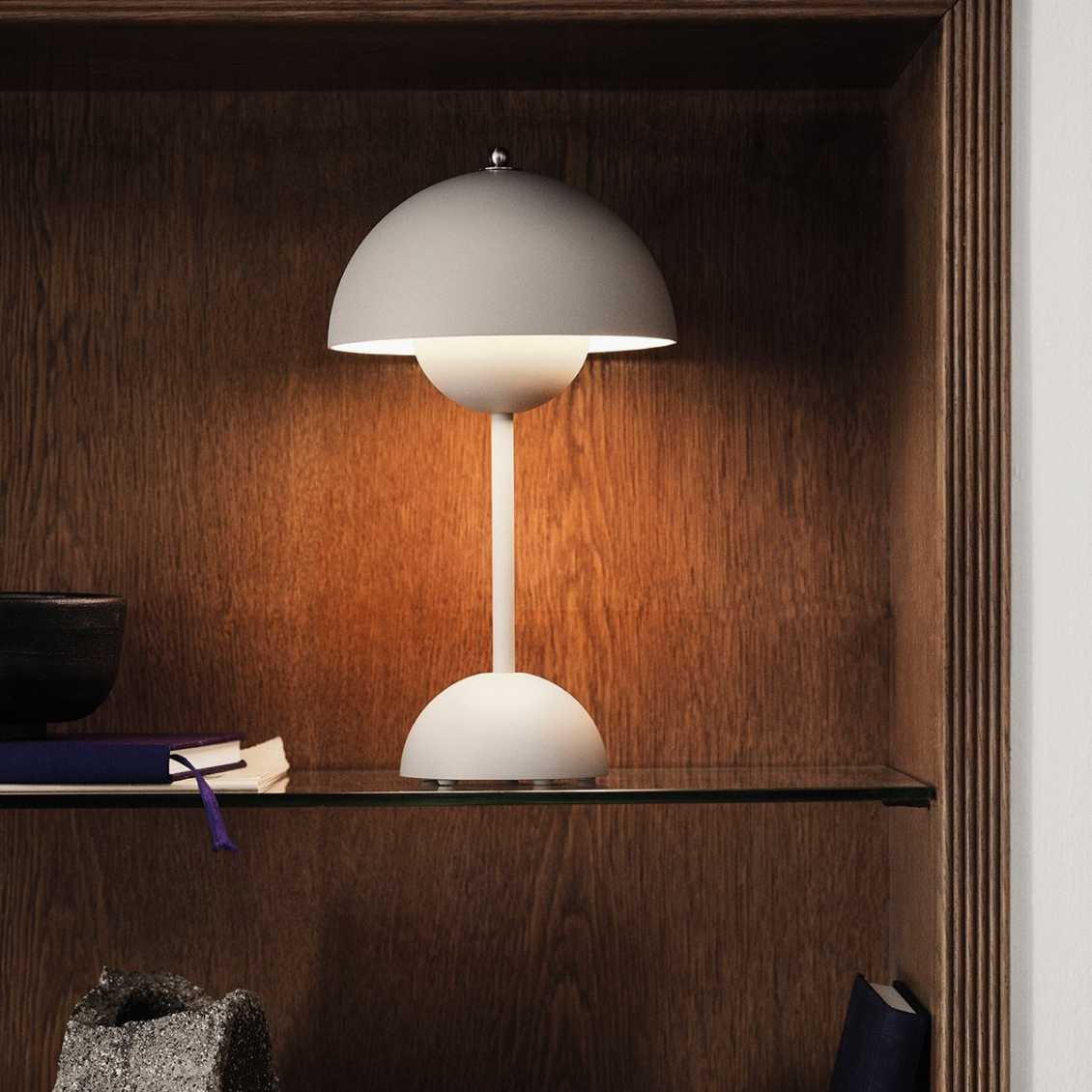 Stolní lampa v retro stylu – bezdrátová se 3 nastavitelnými úrovněmi jasu | ribuella