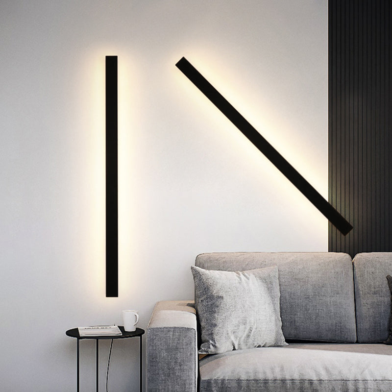 Liniowa zewnętrzna lampa ścienna LED Silex, matowa czarna, odporna na warunki atmosferyczne