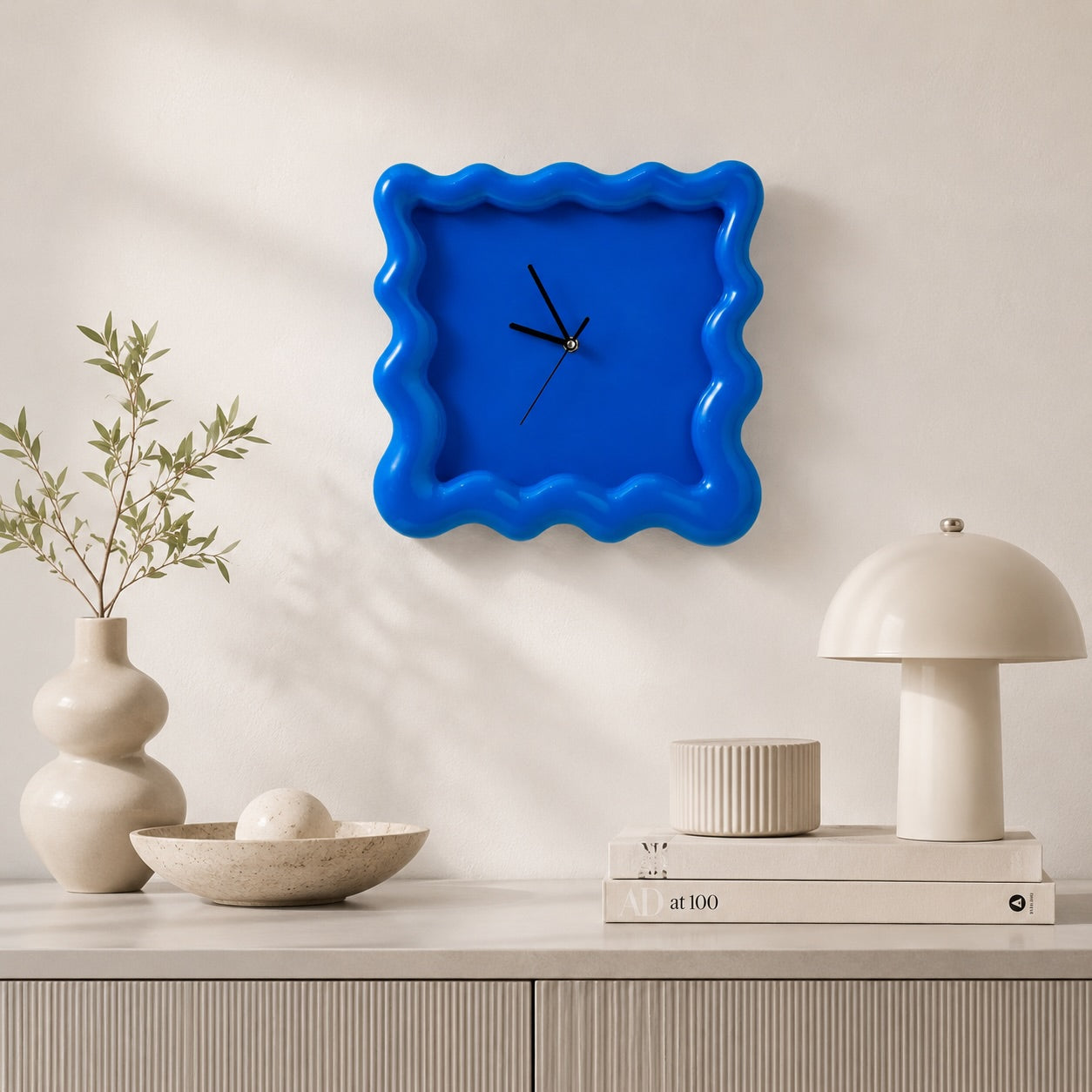 Modern Wall Clock Round Design Wall Mounted ABS Plastic Silent Movement 30cm | ribuella