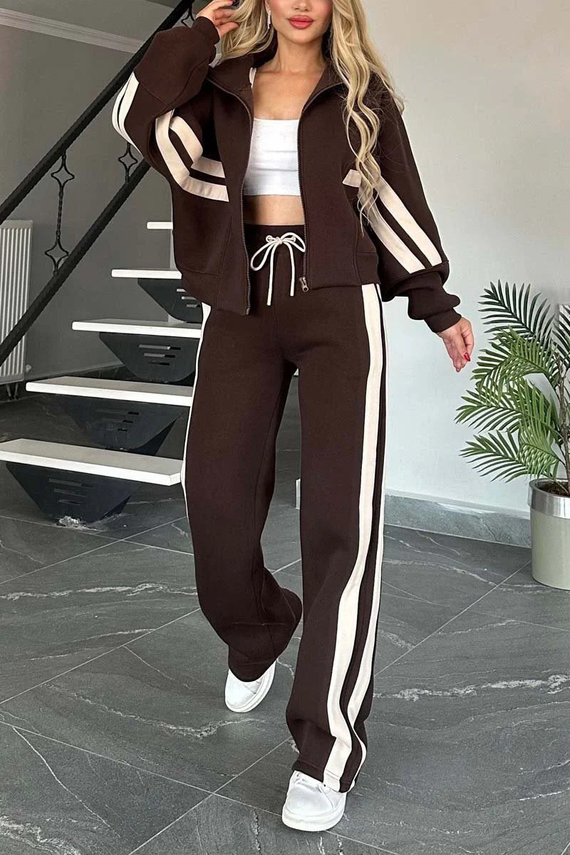 Ensemble Lounge Casual Luxe