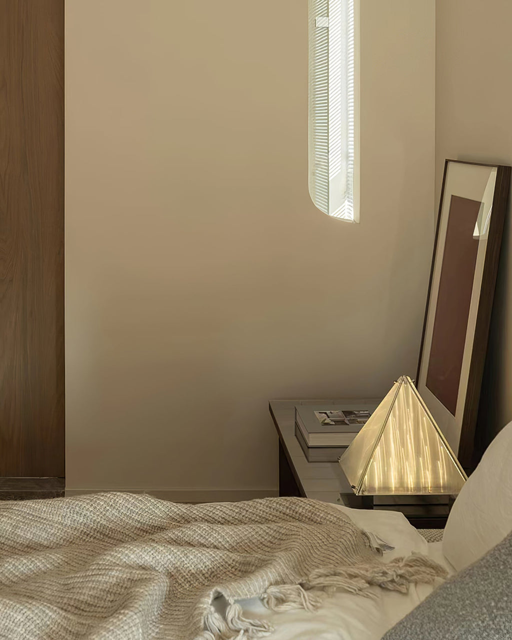 Fragment Table Lamp Modern Triangle Geometry Integrated Led Lighting