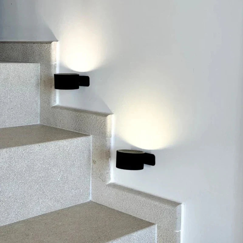 Magnetyczna bezprzewodowa lampa ścienna z regulacją jasności, ładowana, obracana o 360°
