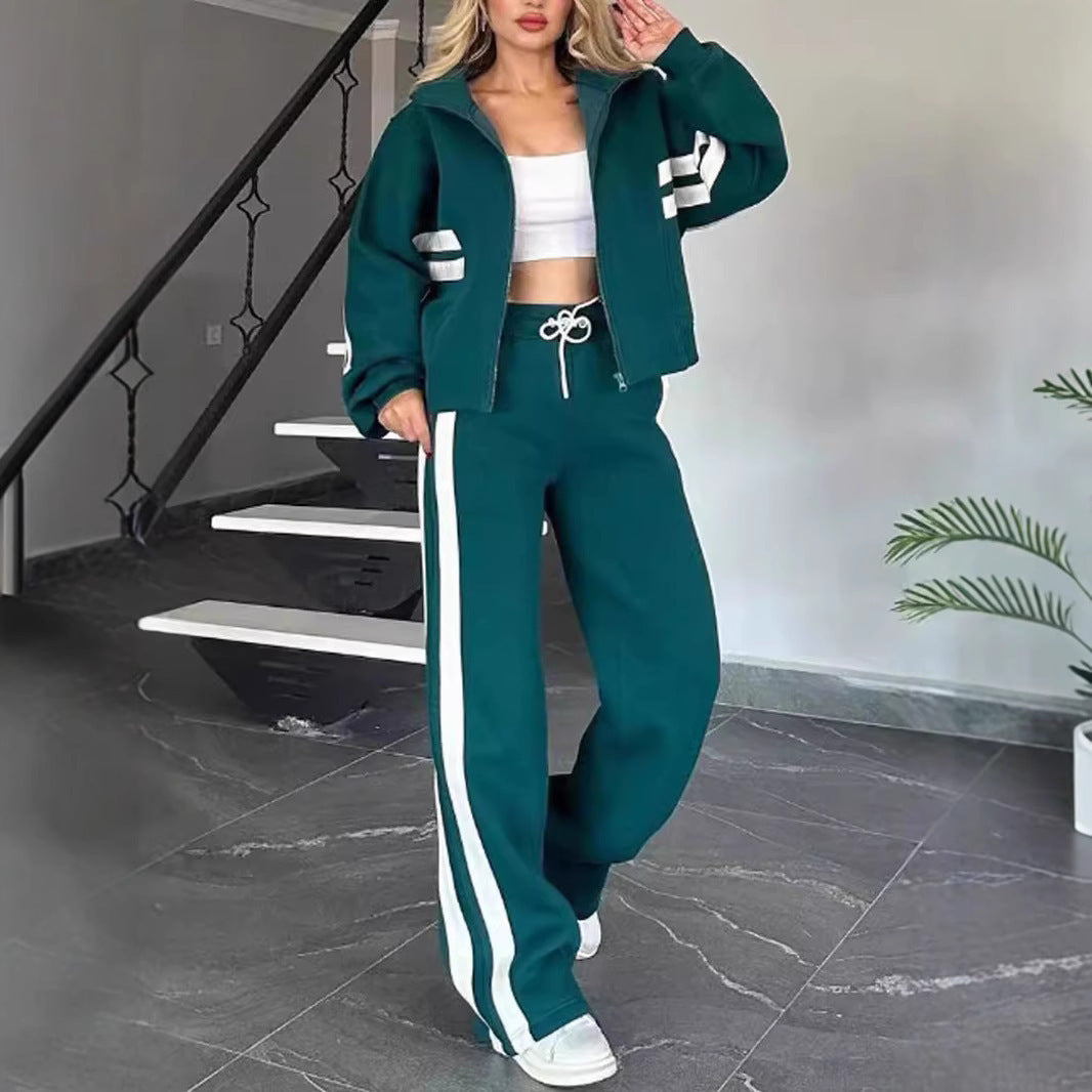 Ensemble Lounge Casual Luxe