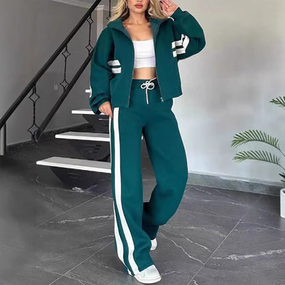 Ensemble Lounge Casual Luxe