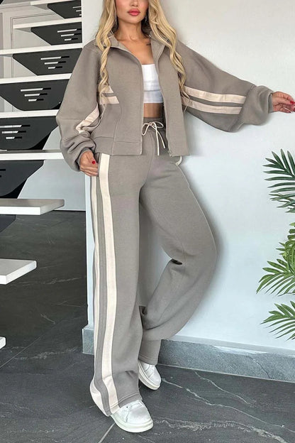 Ensemble Lounge Casual Luxe