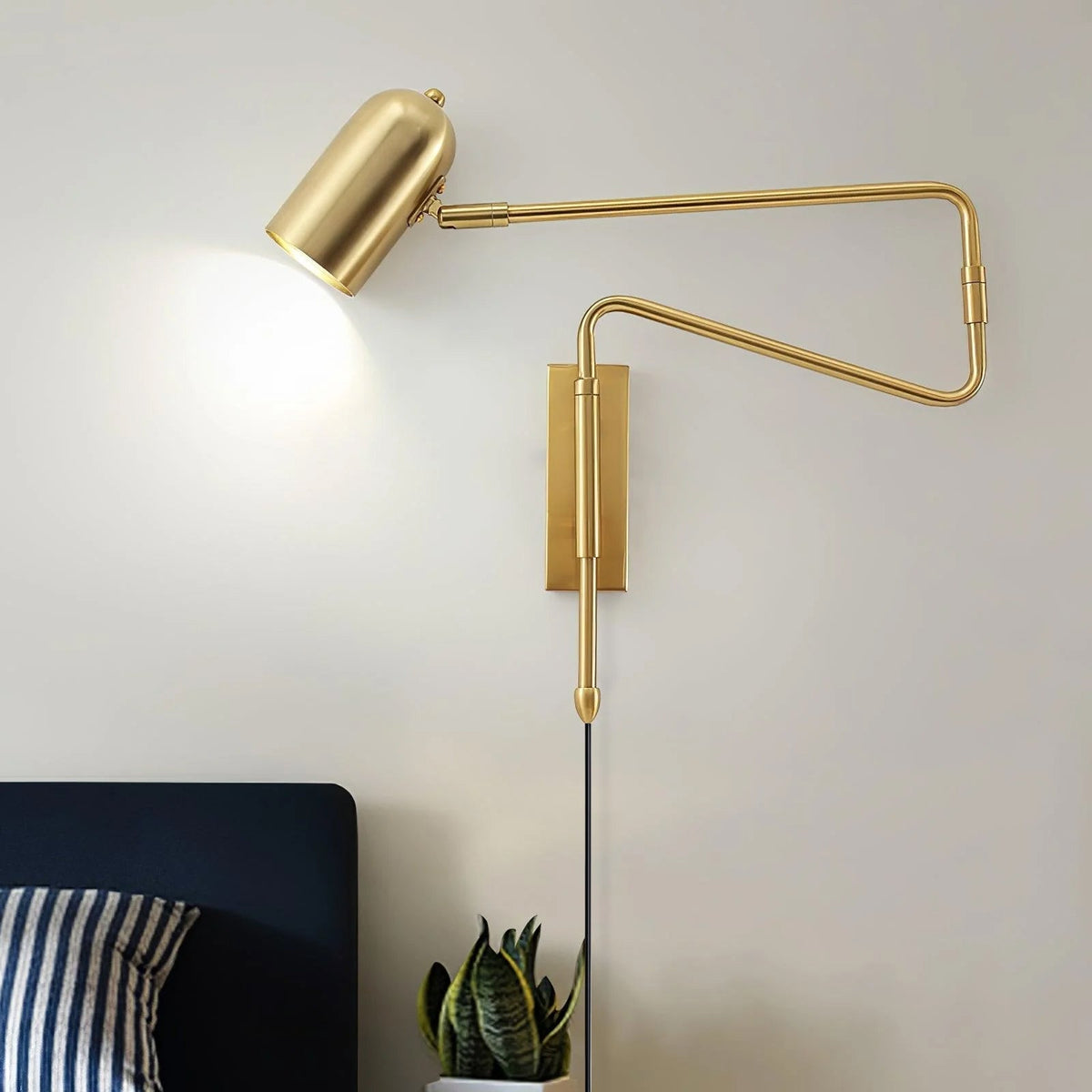 Applique murale articulée à brancher en métal, abat-jour orientable à 360 degrés