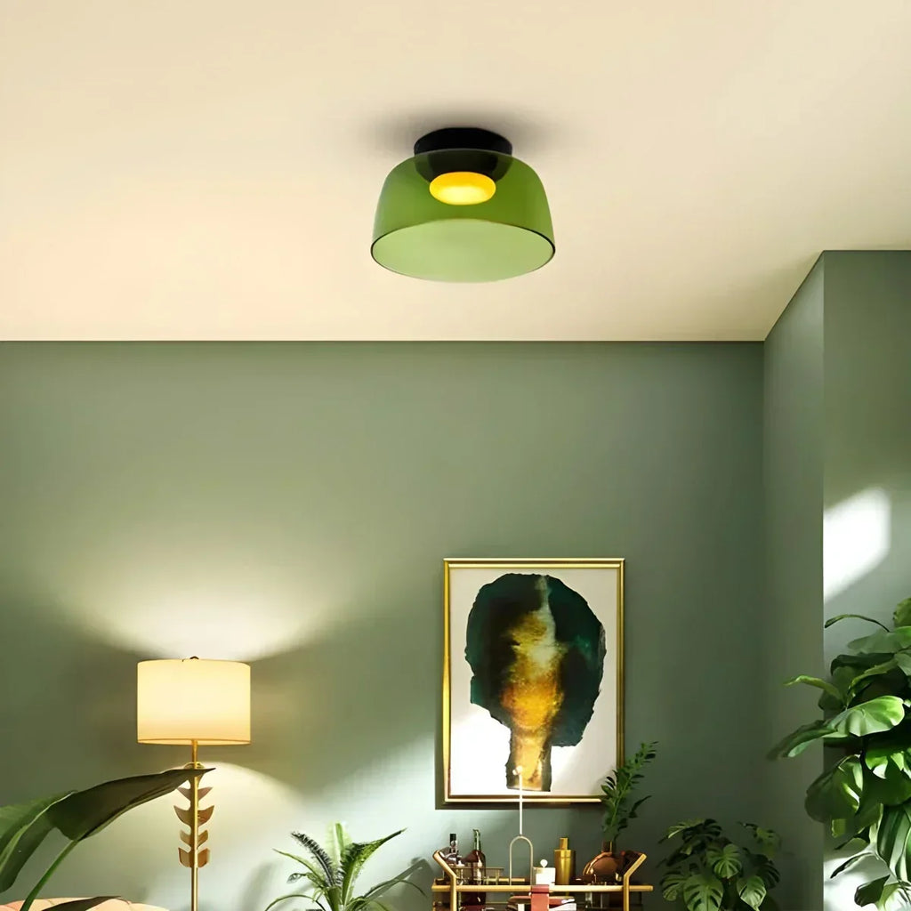 Taklampe i farget glass til soverommet med beroligende, diffust lys
