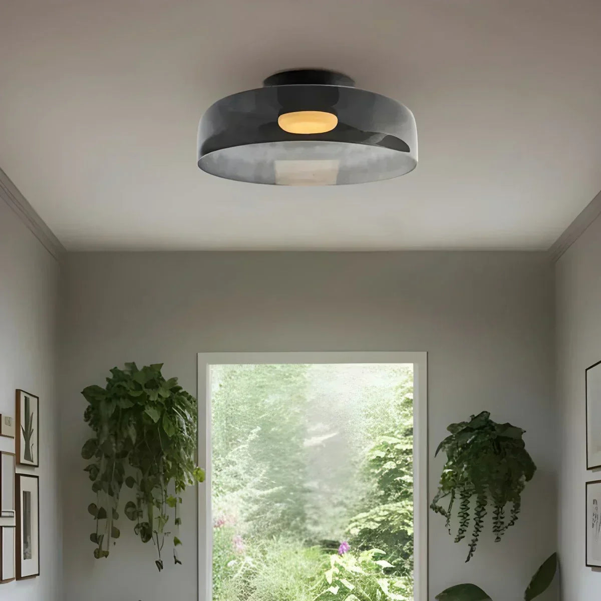 Taklampe i farget glass til soverommet med beroligende, diffust lys