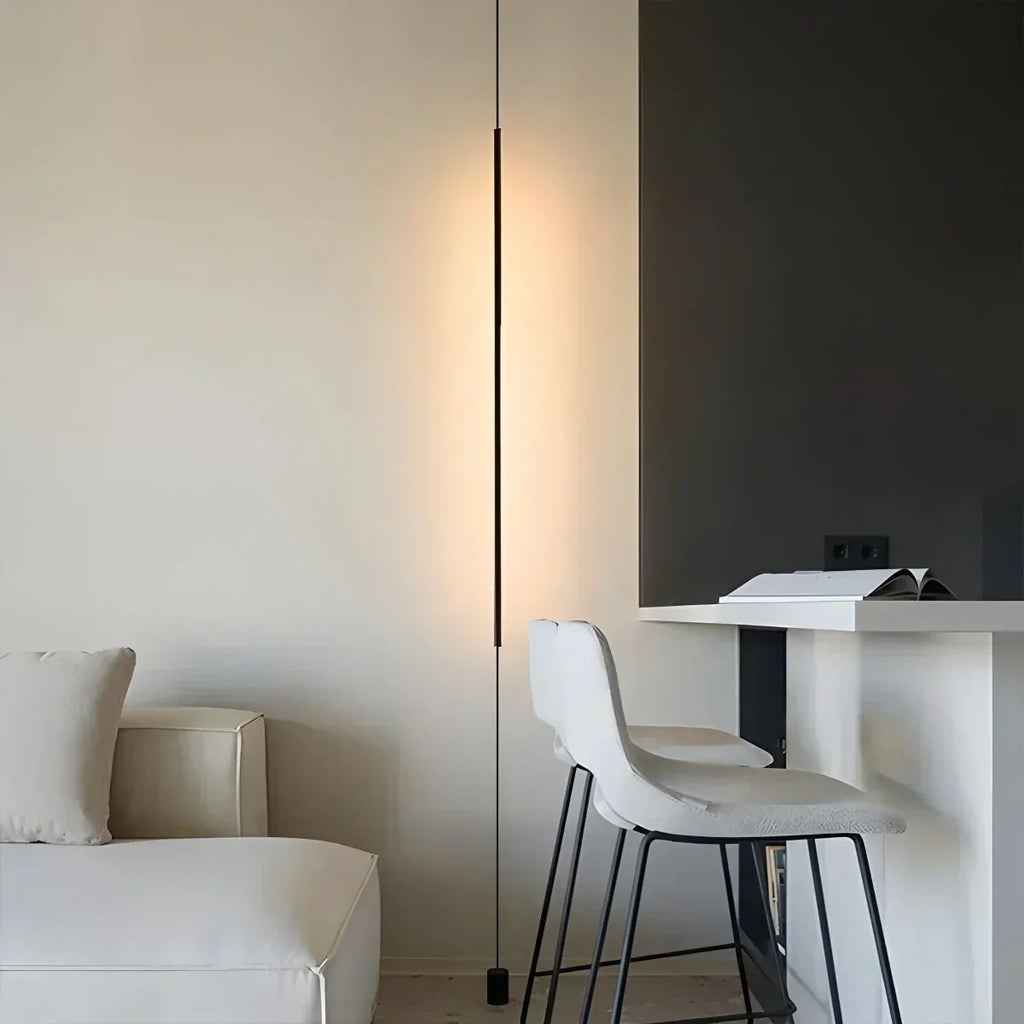 Lampada LED lineare alta, illuminazione indiretta dal pavimento al soffitto