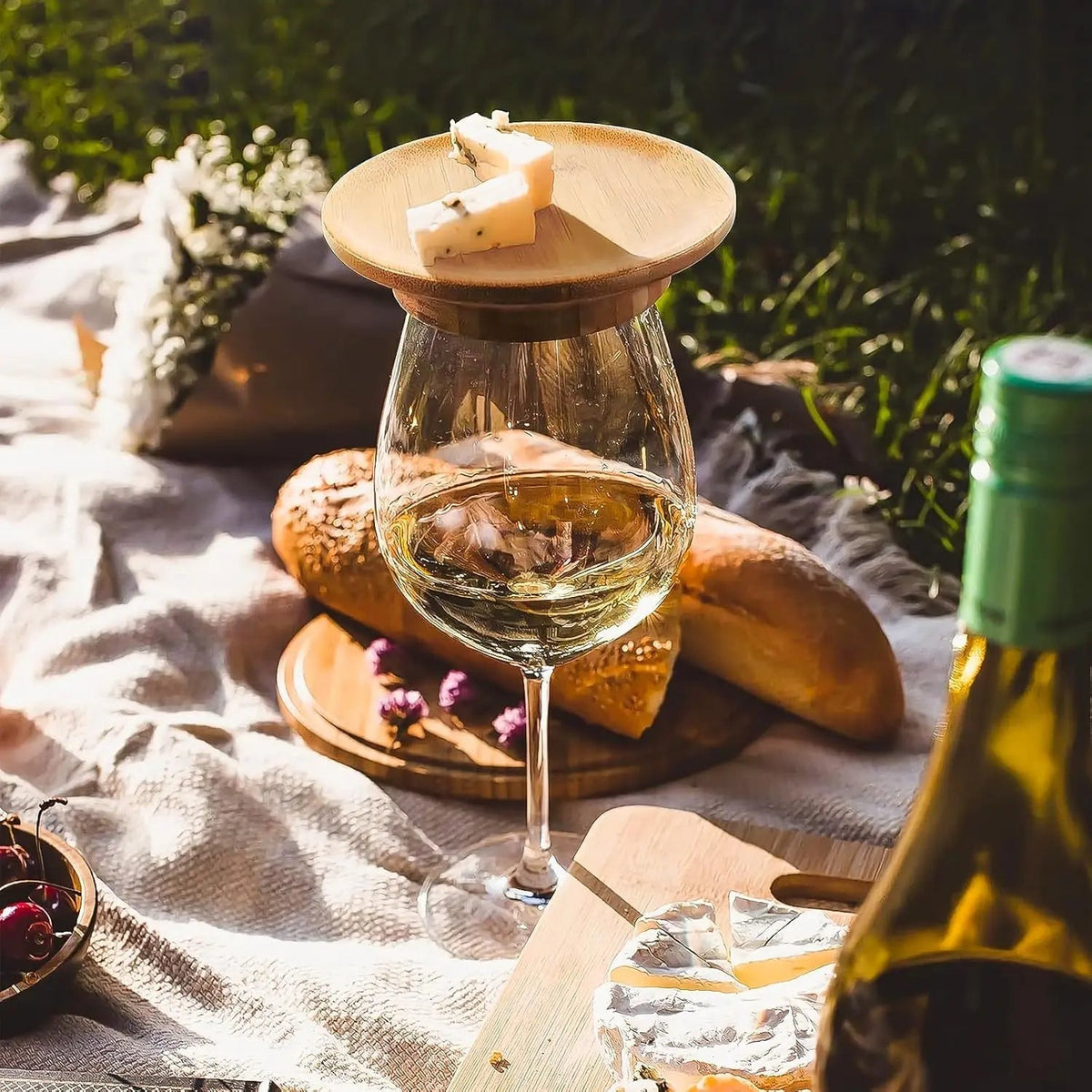 Set of 4 Bamboo Wine Glass Snack Holders | ribuella
