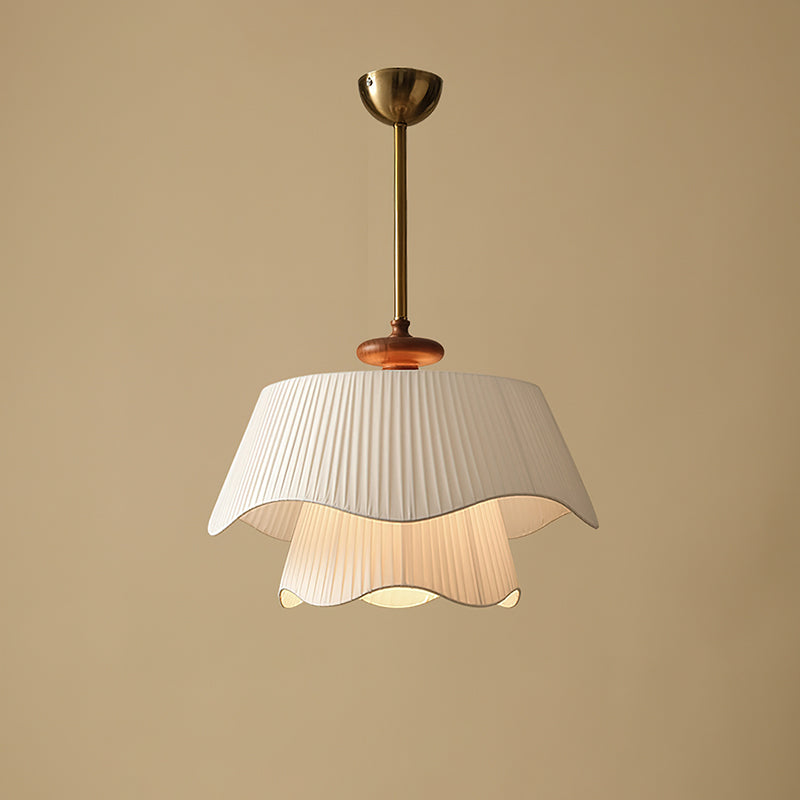 Lámpara colgante Vespara con detalles de metal, vidrio y madera