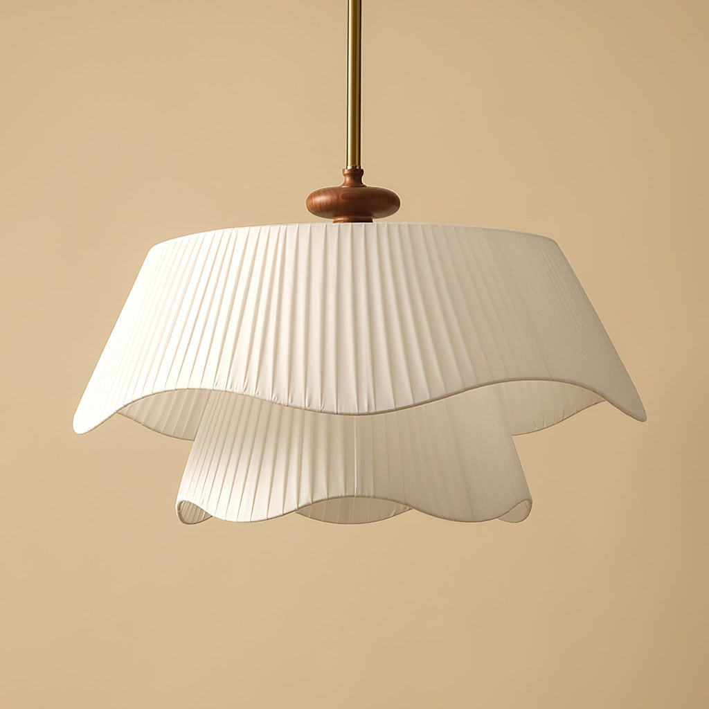Lámpara colgante Vespara con detalles de metal, vidrio y madera