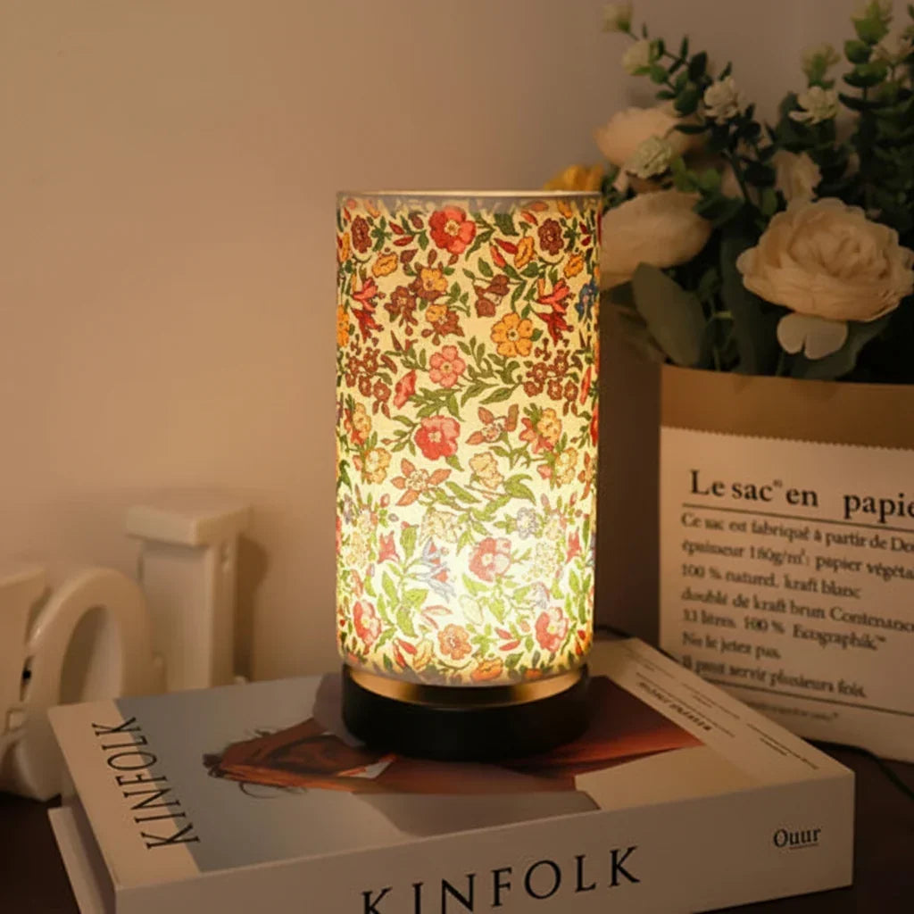 Serene Blossom – Vintage Floral Table Lamp for Cozy Spaces | ribuella