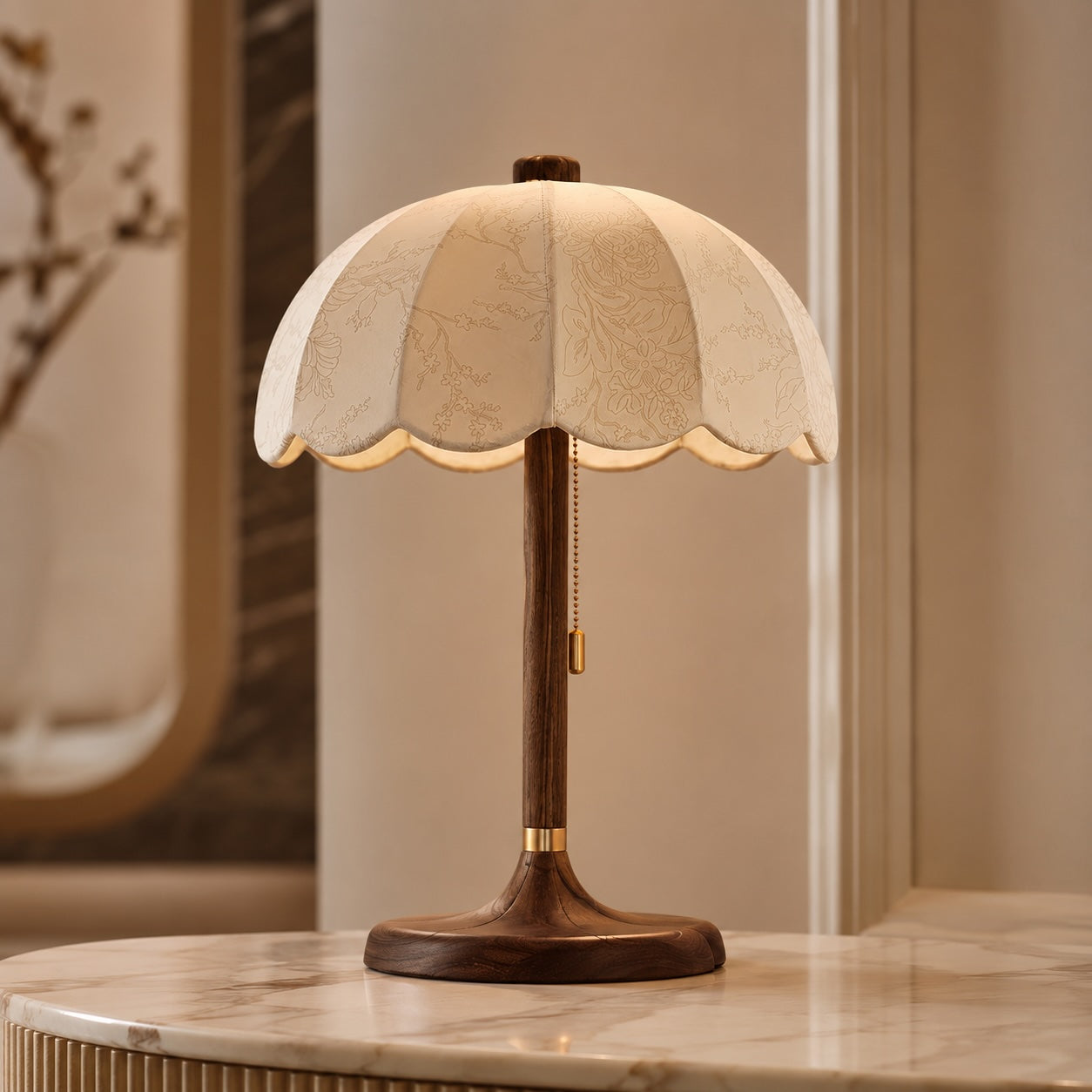 Moderne Tischlampe mit Stoffschirm und Holzbasis, E14-kompatibel, für Schlafzimmer oder Büro | ribuella