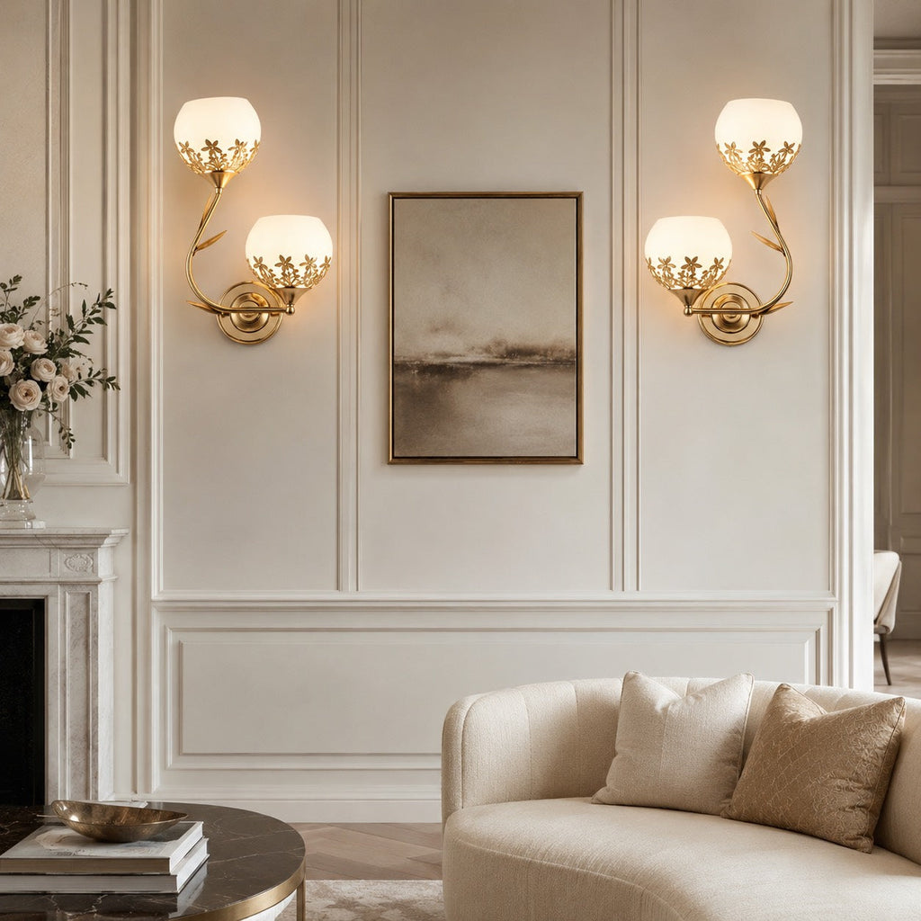Moderne florale Wandleuchte mit zwei Lichtquellen, Wandmontage, aus Glas und Metall, LED-Leuchte für die Wohnraumbeleuchtung | ribuella