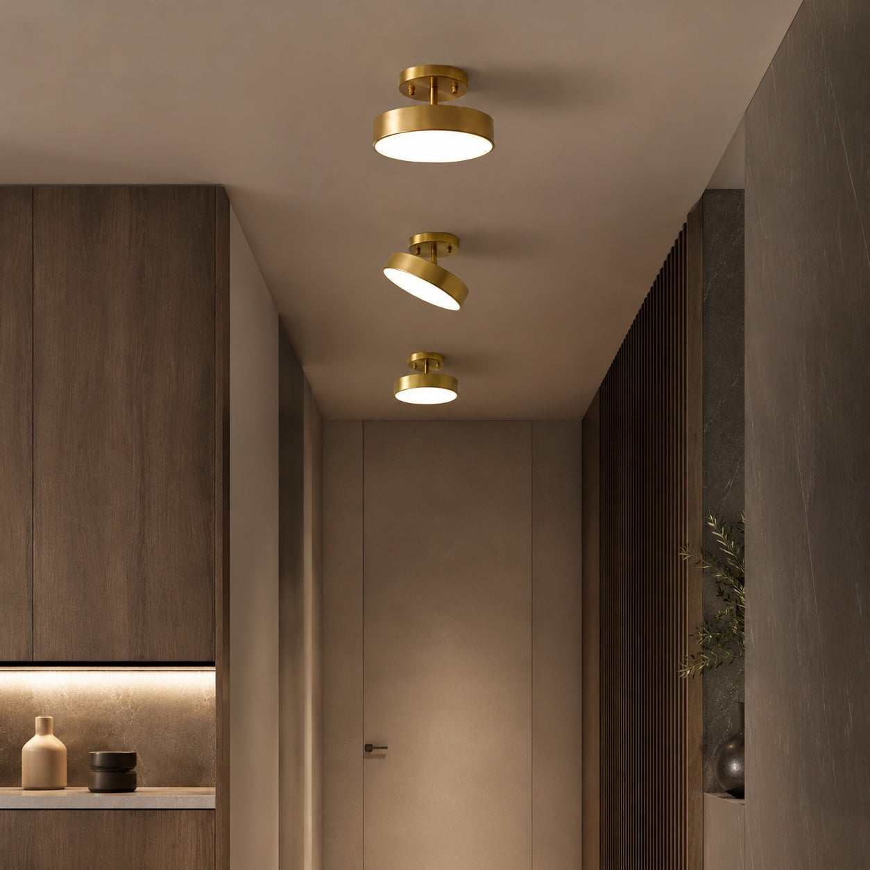 Nordisk LED-loftlampe med kobberfinish, tæt på loftet, og justerbare farvetemperaturindstillinger | ribuella