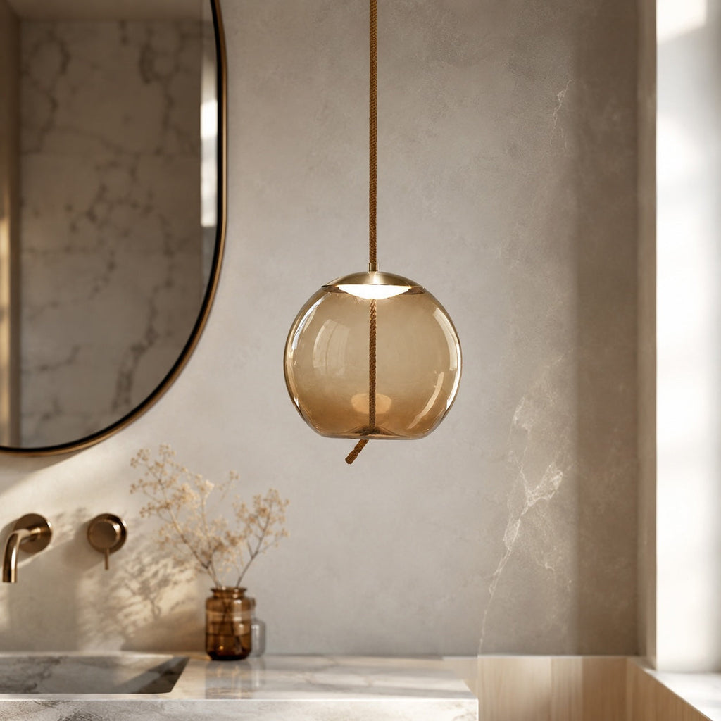 Suspension moderne en verre soufflé, luminaire suspendu avec LED réglable et accent en cuivre rose | ribuella